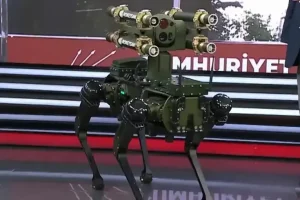 turkiye-nin-ilk-fuze-atan-robot-kopegi-canli-18888277_2172_amp.jpg